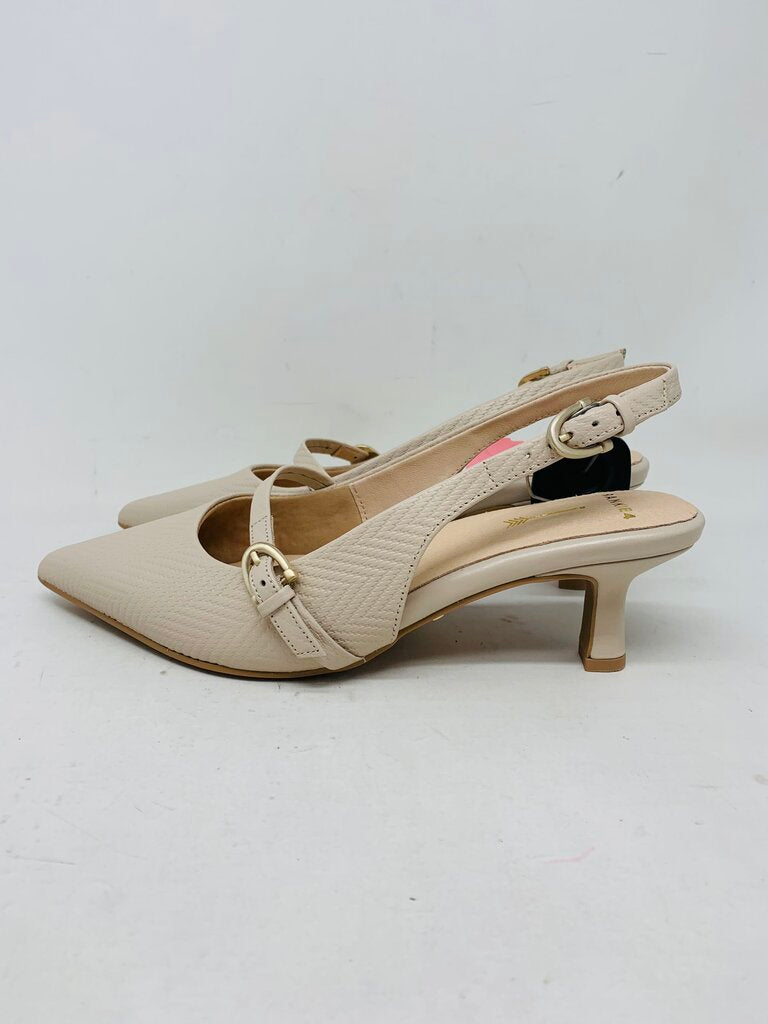 Frankie 4 Slingbacks Beige 7