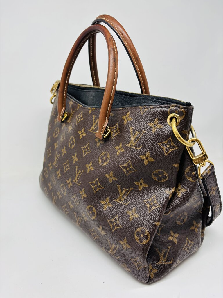 Louis Vuitton LUXURY HANDBAGS Brown Monogram