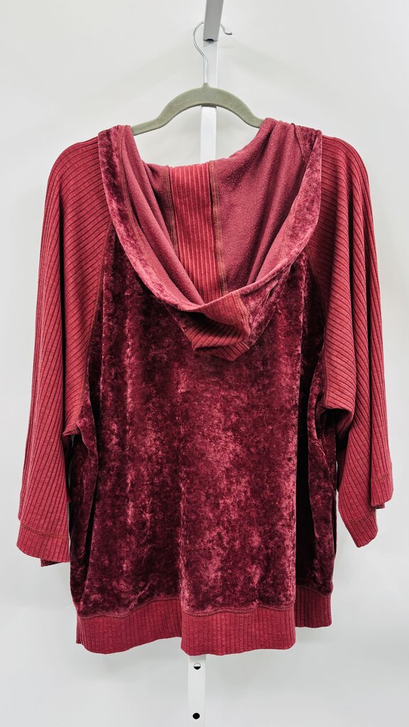 Intimately: FP Top Red S
