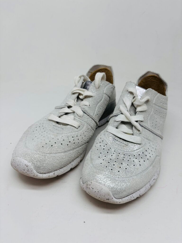 UGG Sneakers Silver 6.5