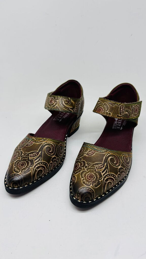 L'artiste Low Heel Green 8.5