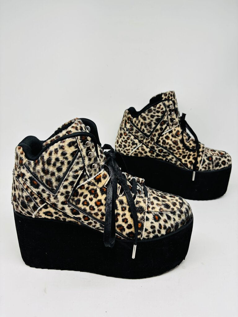 YRU Sneakers Beige 10