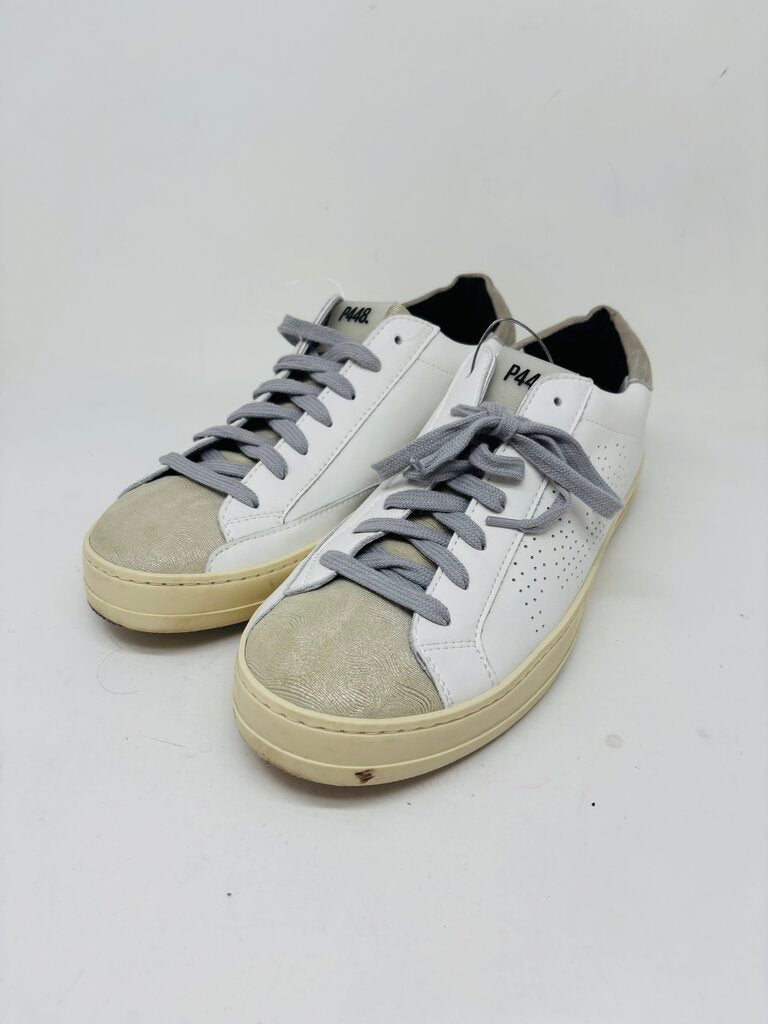 P448. Sneakers White 11