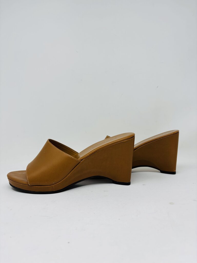 Banana Republic Wedge Tan 7