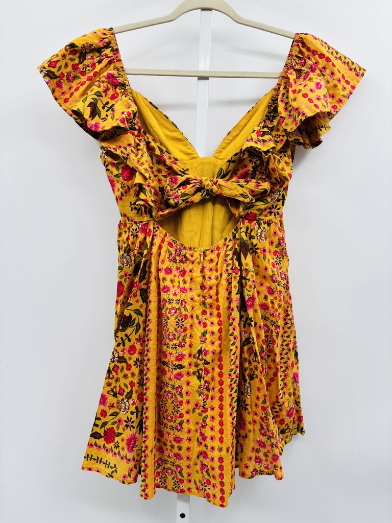 Olivaceous Dress Yellow M