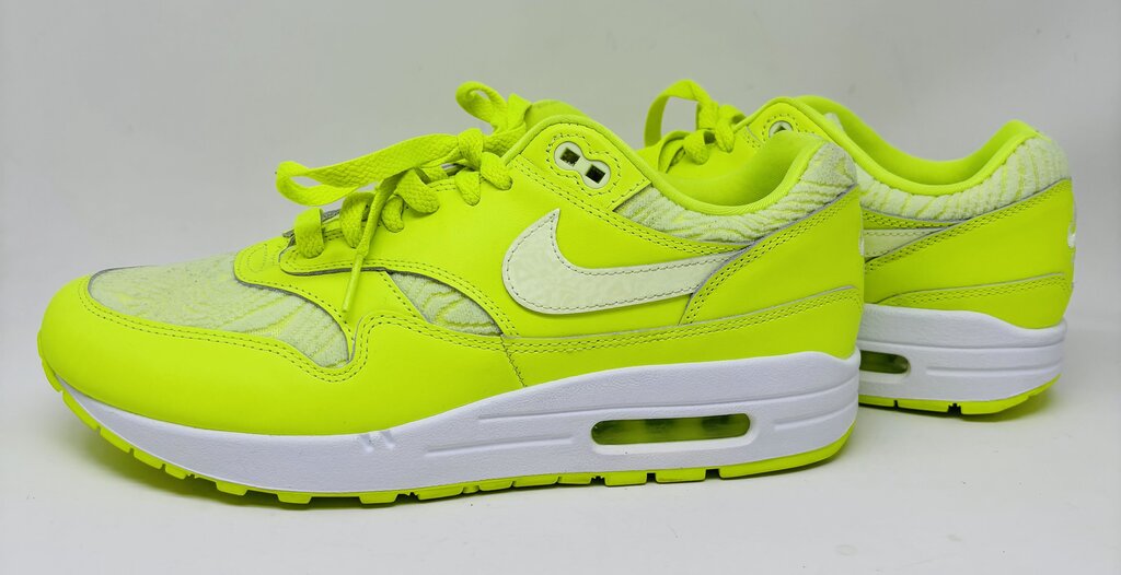 Nik and Nash Sneakers Yellow 10