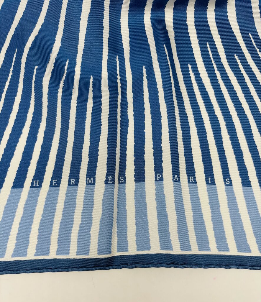Hermes LUXURY SCARF Blue