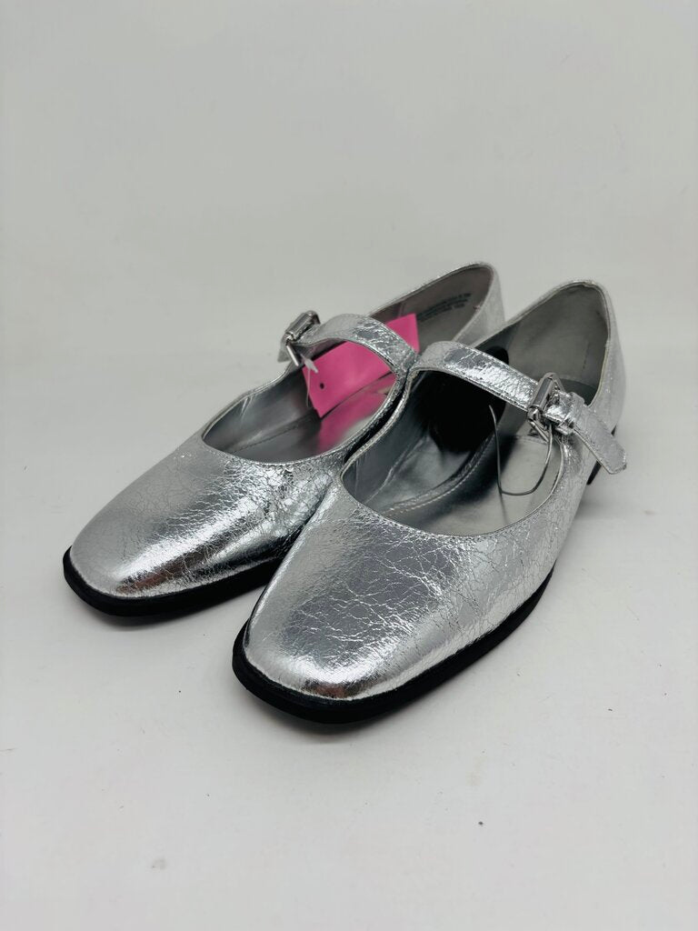 Steve Madden Flats Silver 9.5