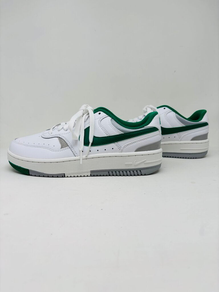 Nike Sneakers Green 6.5