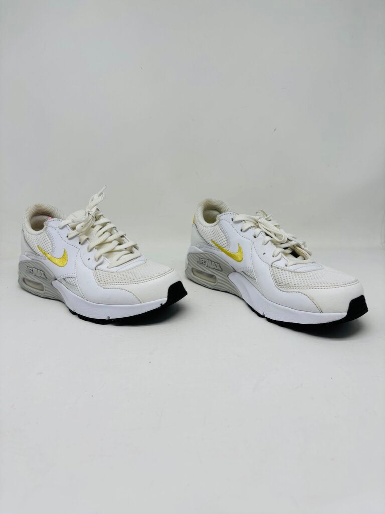 Nike Sneakers WShite 7