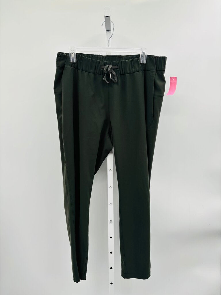 Lululemon Active Bottoms Green 12