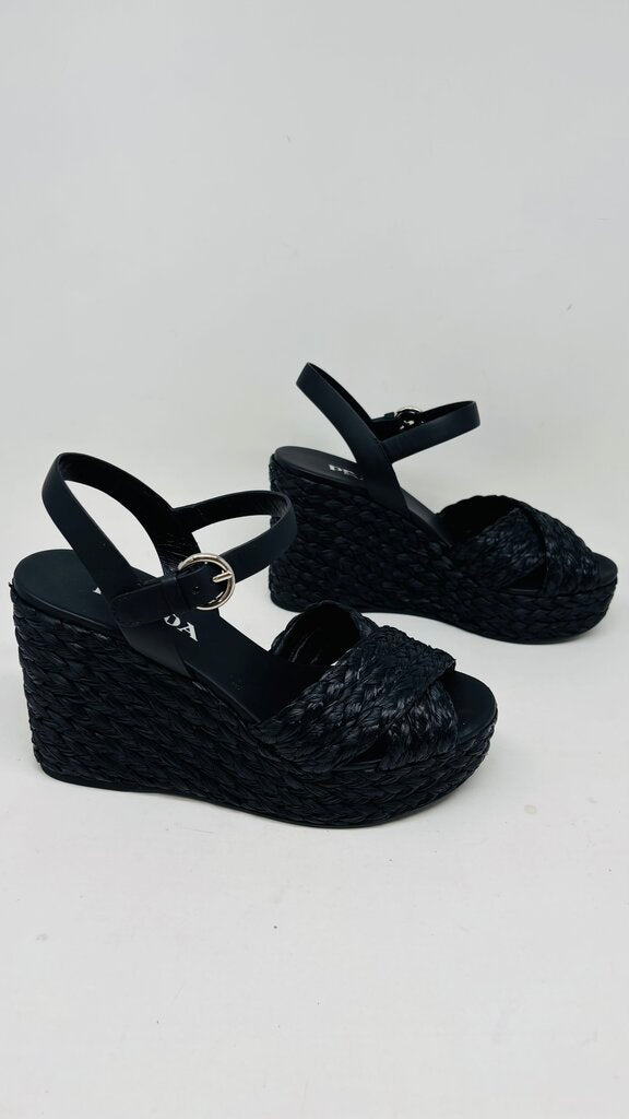 Prada LUXURY SHOES Black 38