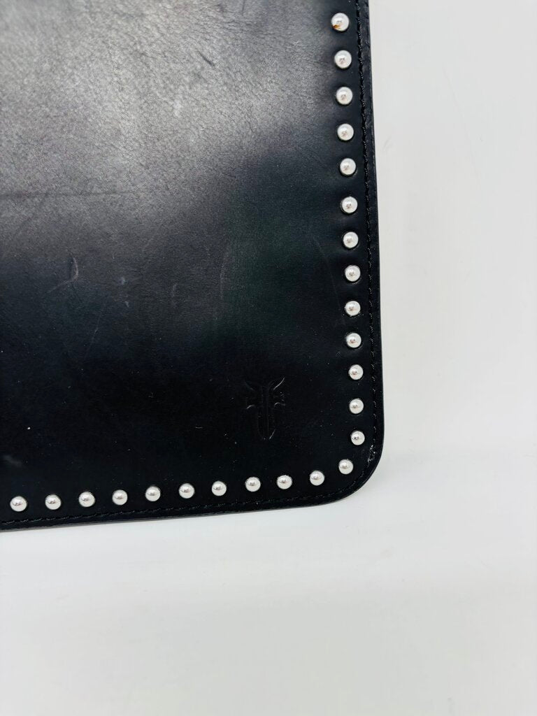 Frye Wristlet Black