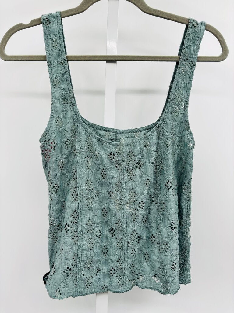 Intimately: FP Top Green M