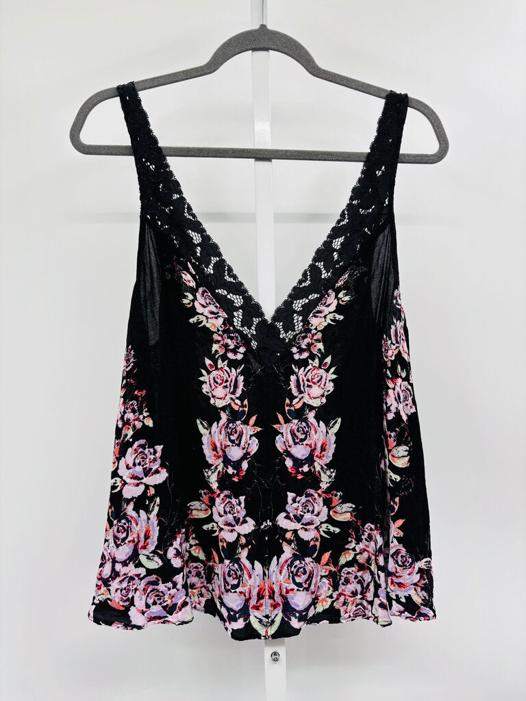 Intimately: FP Top Black M