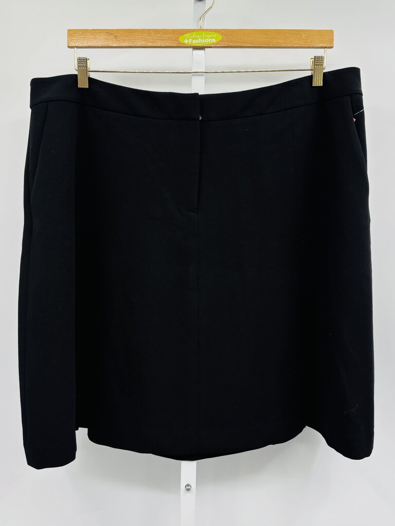Karl Lagerfeld: Paris Skirt Plus Black 18