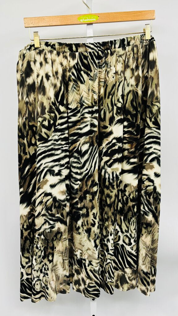 Karen Kane Skirt Plus Green 3X