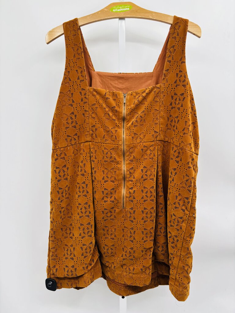 Maeve Dress Plus Tan 26
