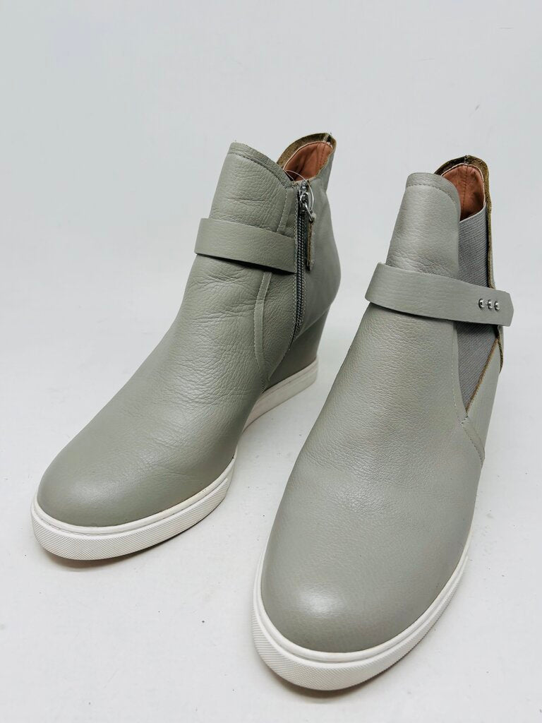 Linea Paolo Bootie Grey 11