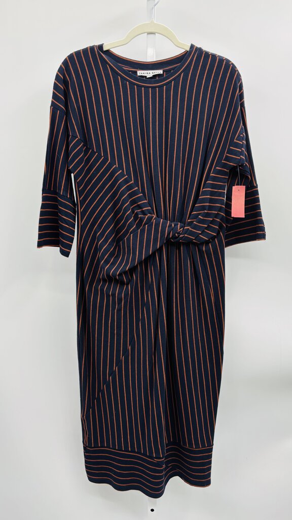 yakira bella Dress Navy M