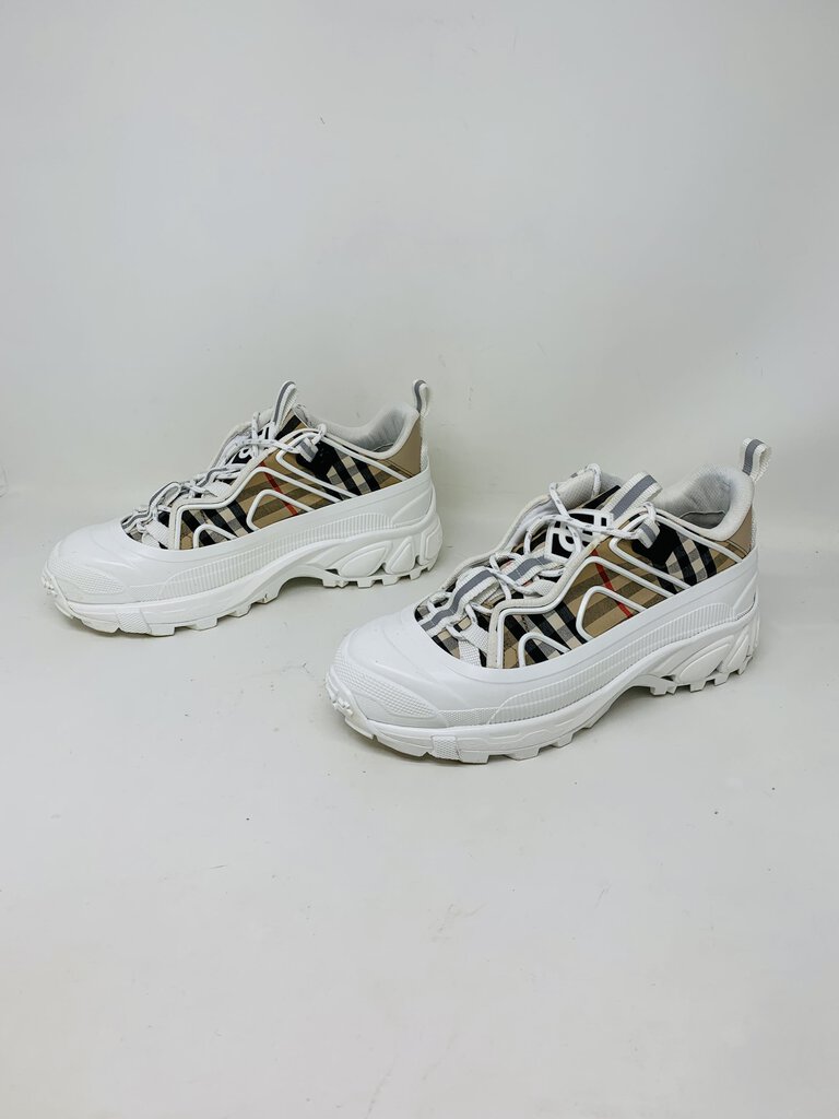 Burberry Sneakers Tan/White 8.5