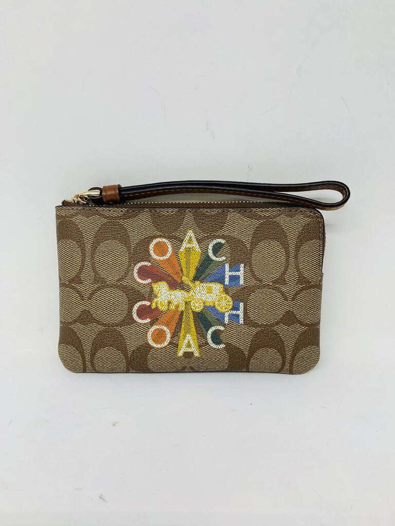 Coach Wristlet Tan Signature/Multi