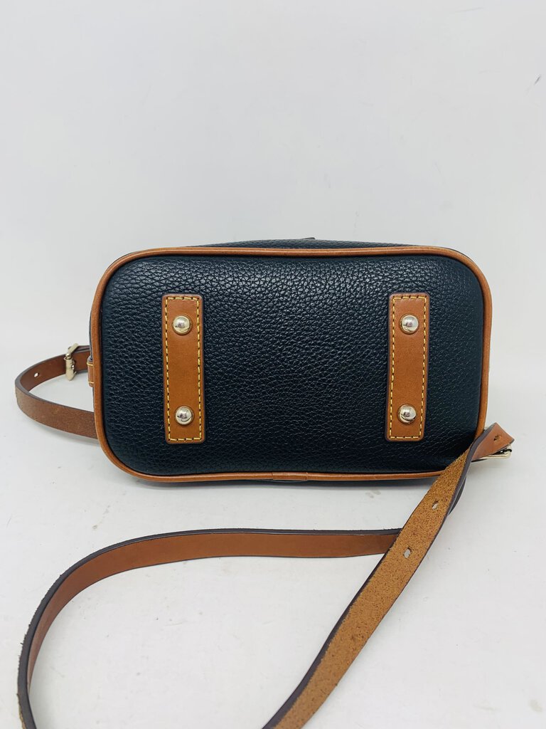 Dooney & Bourke Crossbody Bag Black