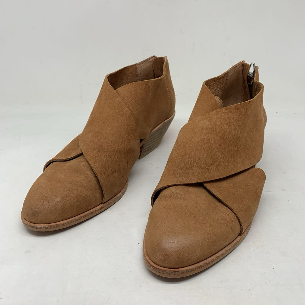 Dolce Vita Bootie Tan 7.5