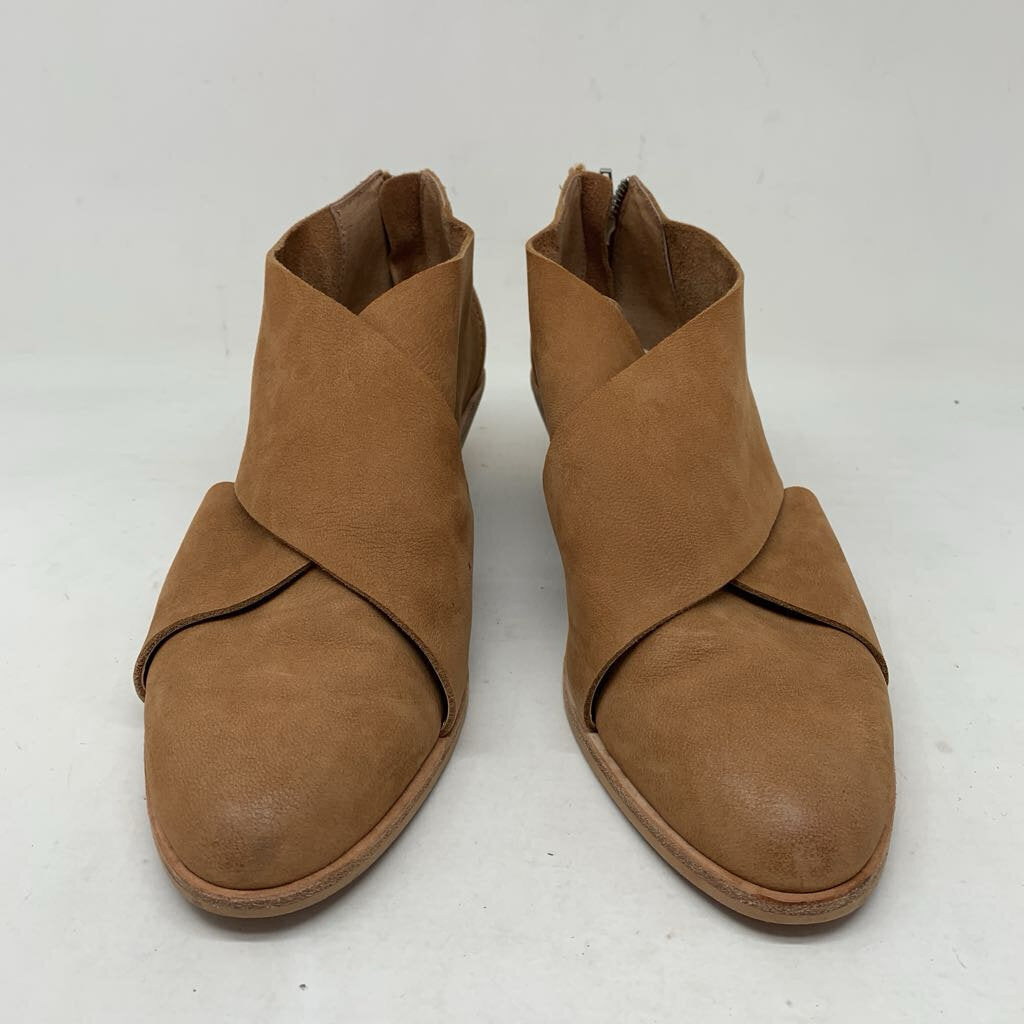 Dolce Vita Bootie Tan 7.5