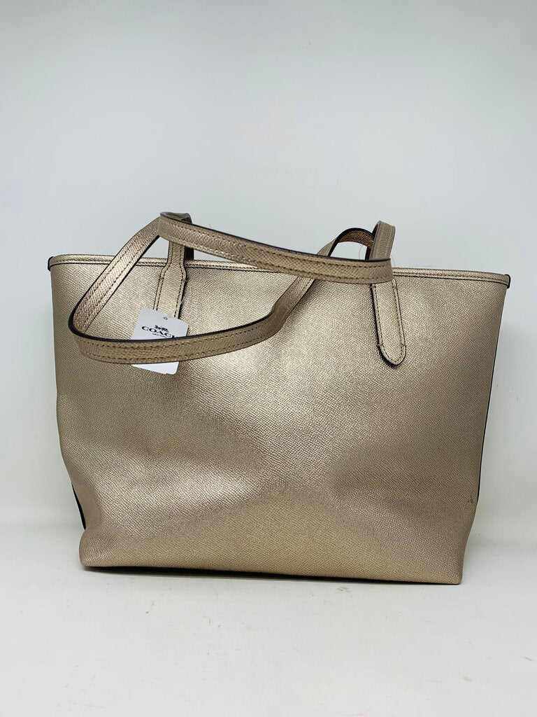 Coach Tote Gold