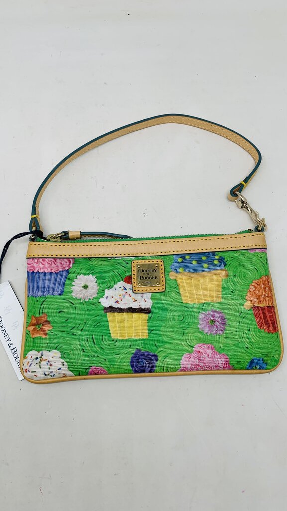 Dooney & Bourke Wristlet Green
