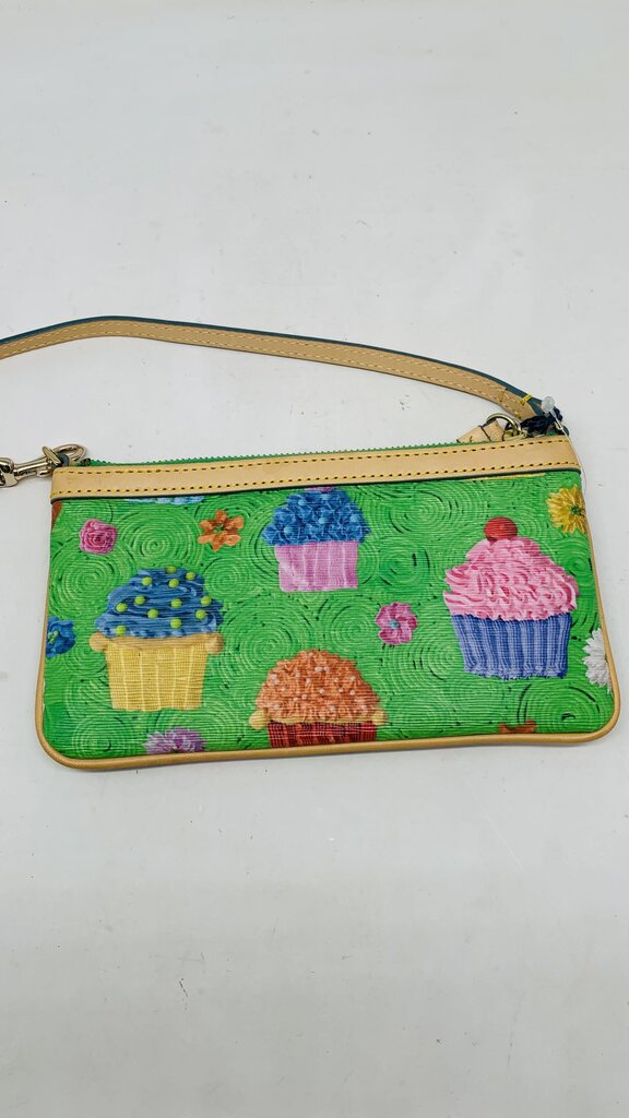 Dooney & Bourke Wristlet Green