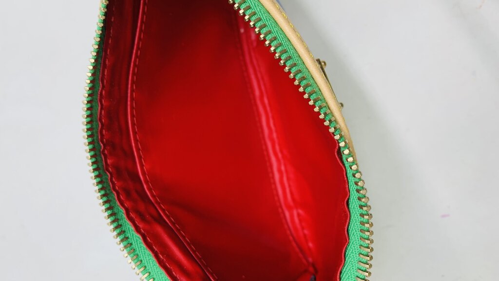 Dooney & Bourke Wristlet Green