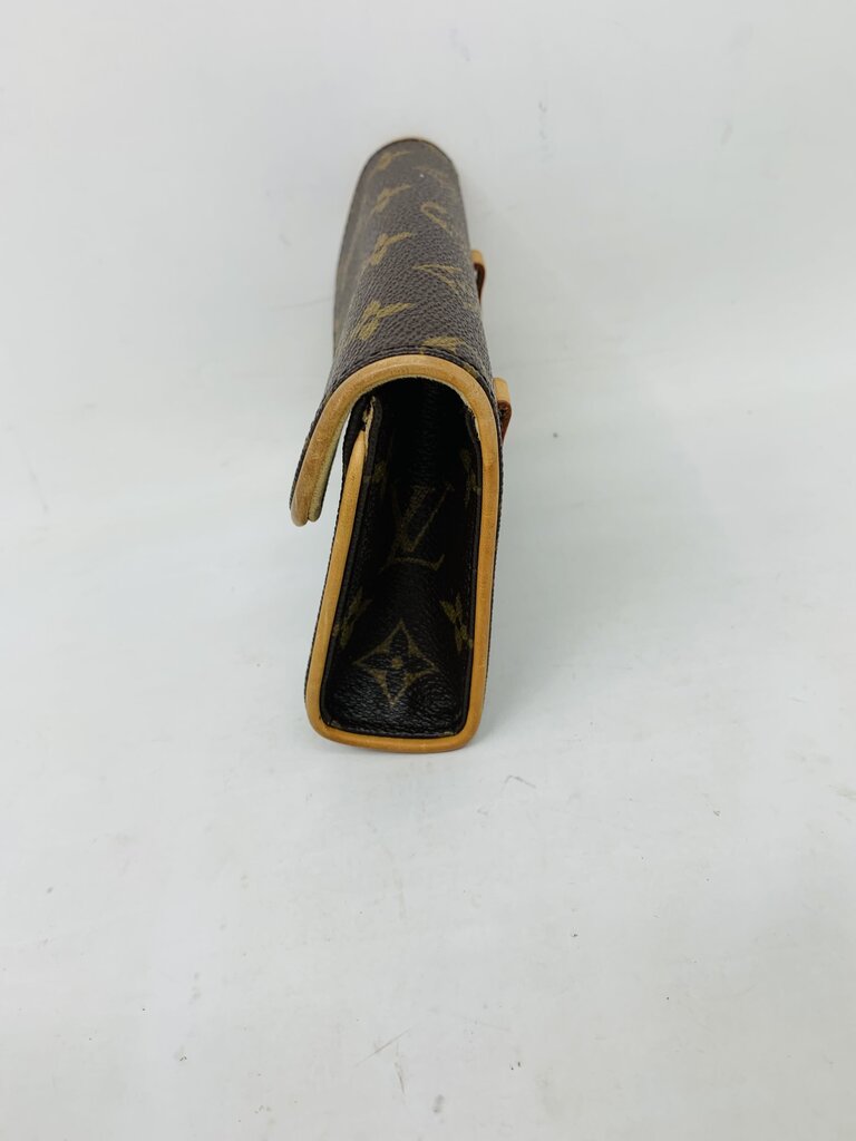 Louis Vuitton LUXURY HANDBAGS Brown Monogram