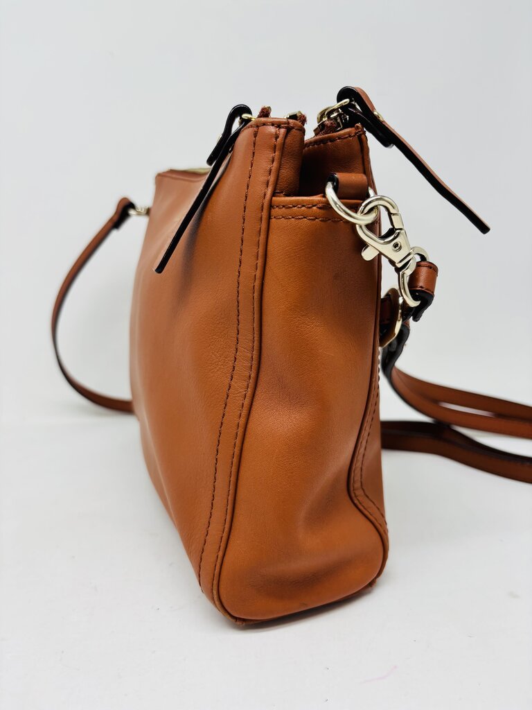 Lo & Sons Crossbody Bag Tan