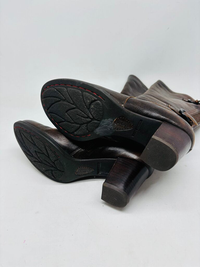 Born Boots Brown 6.5