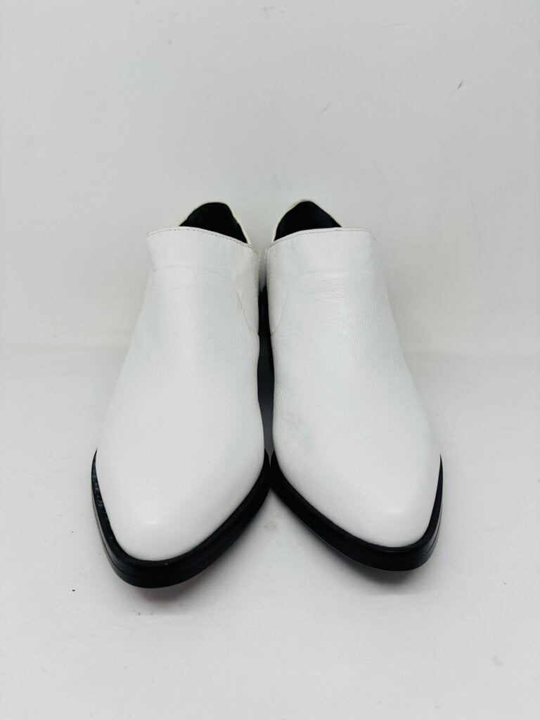DKNY Bootie White 9