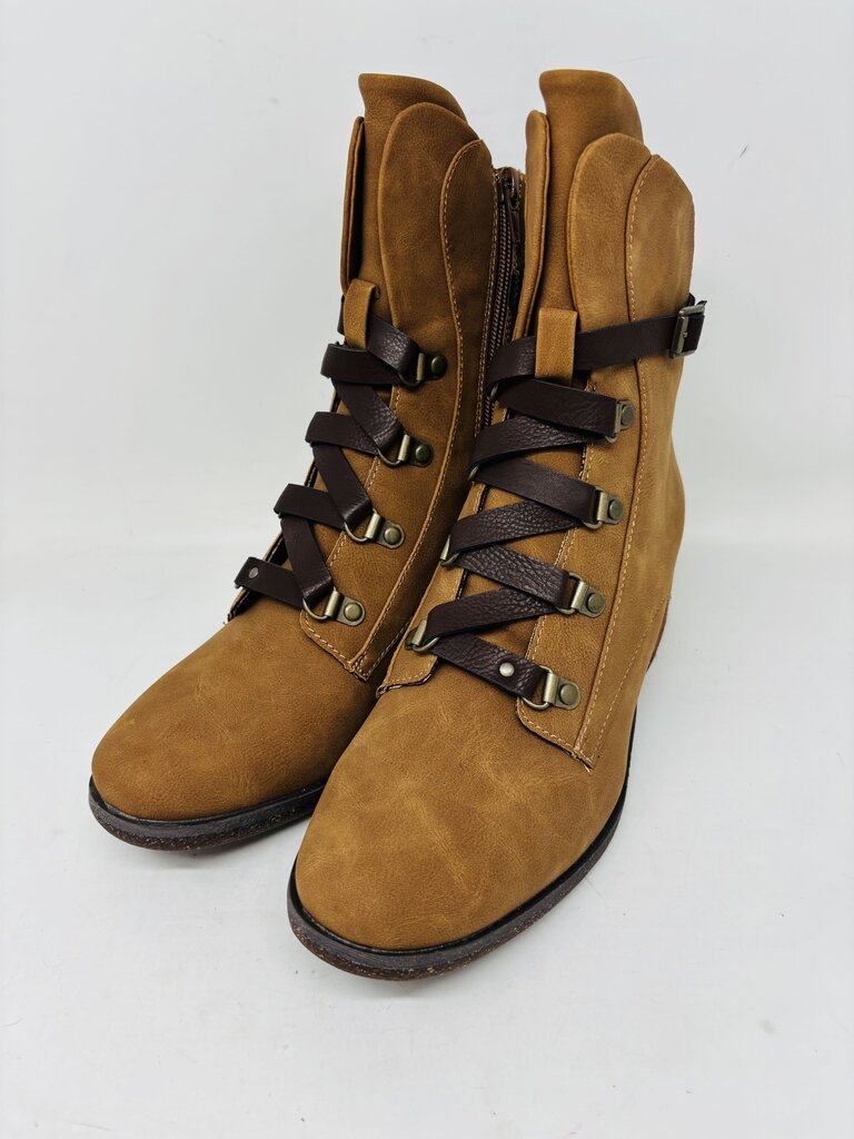 Korks Ankle Boots Tan 8.5