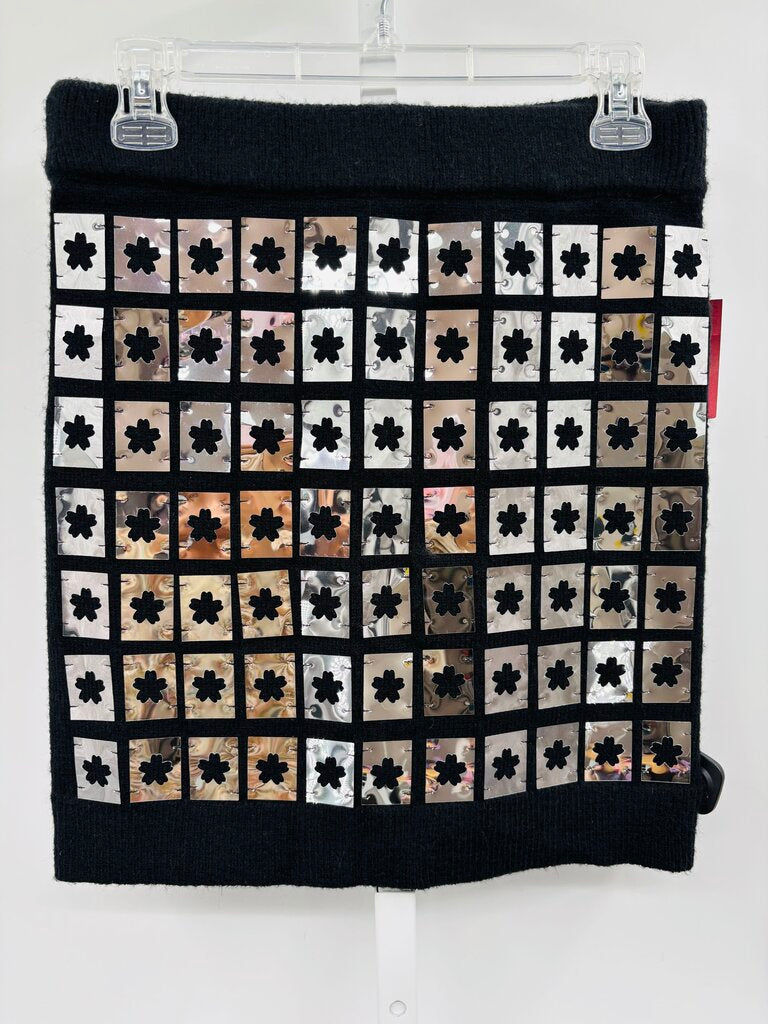 Akira Skirt Black XL