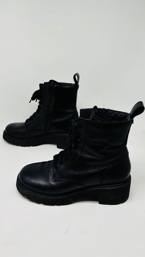 Camper Ankle Boots Black 7.5