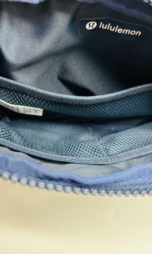 Lululemon Belt Bag Navy