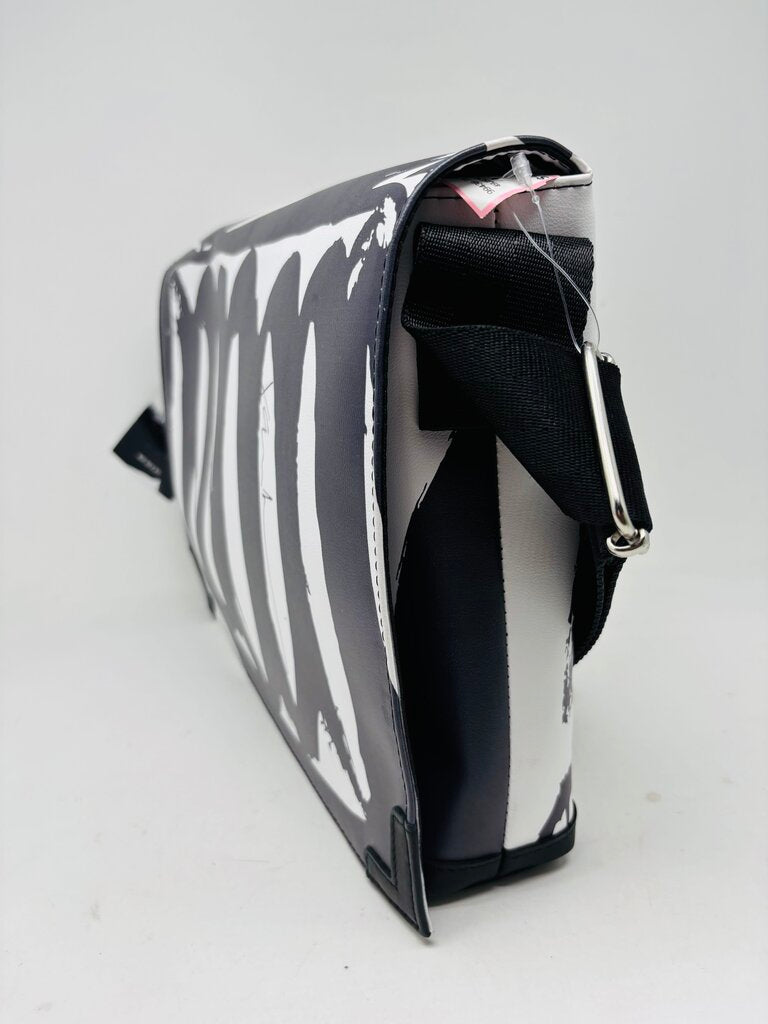 Black Line Crazy Messenger Bag White