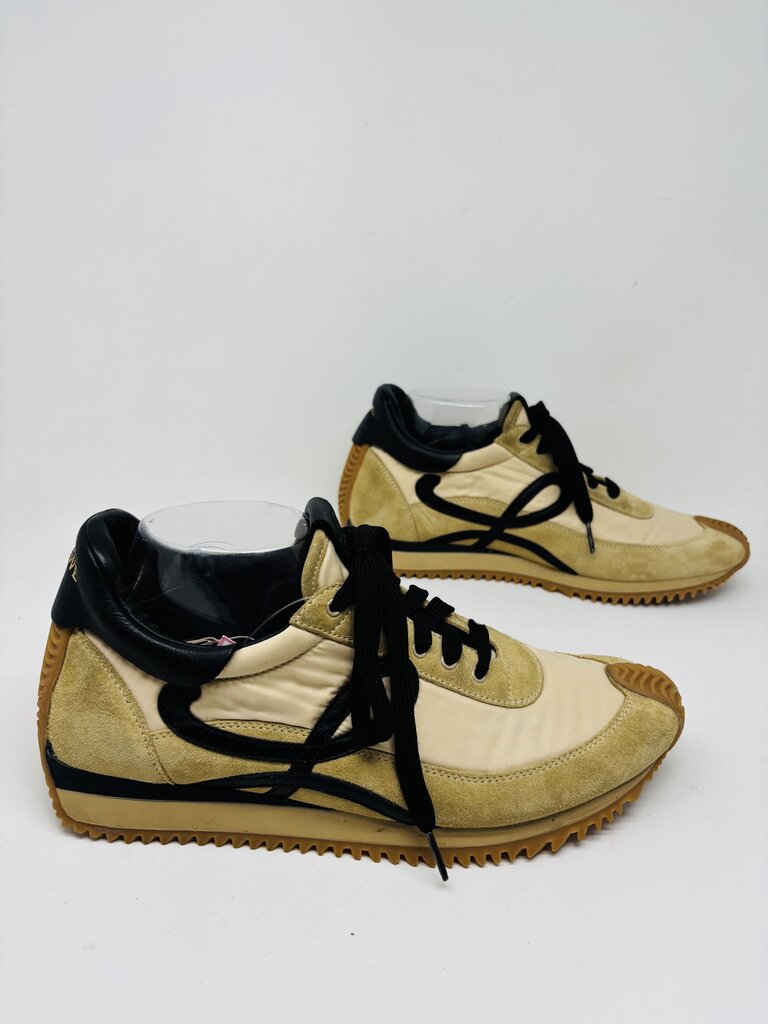 Loewe Sneakers Tan 10