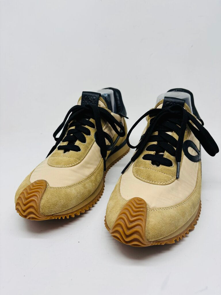 Loewe Sneakers Tan 10