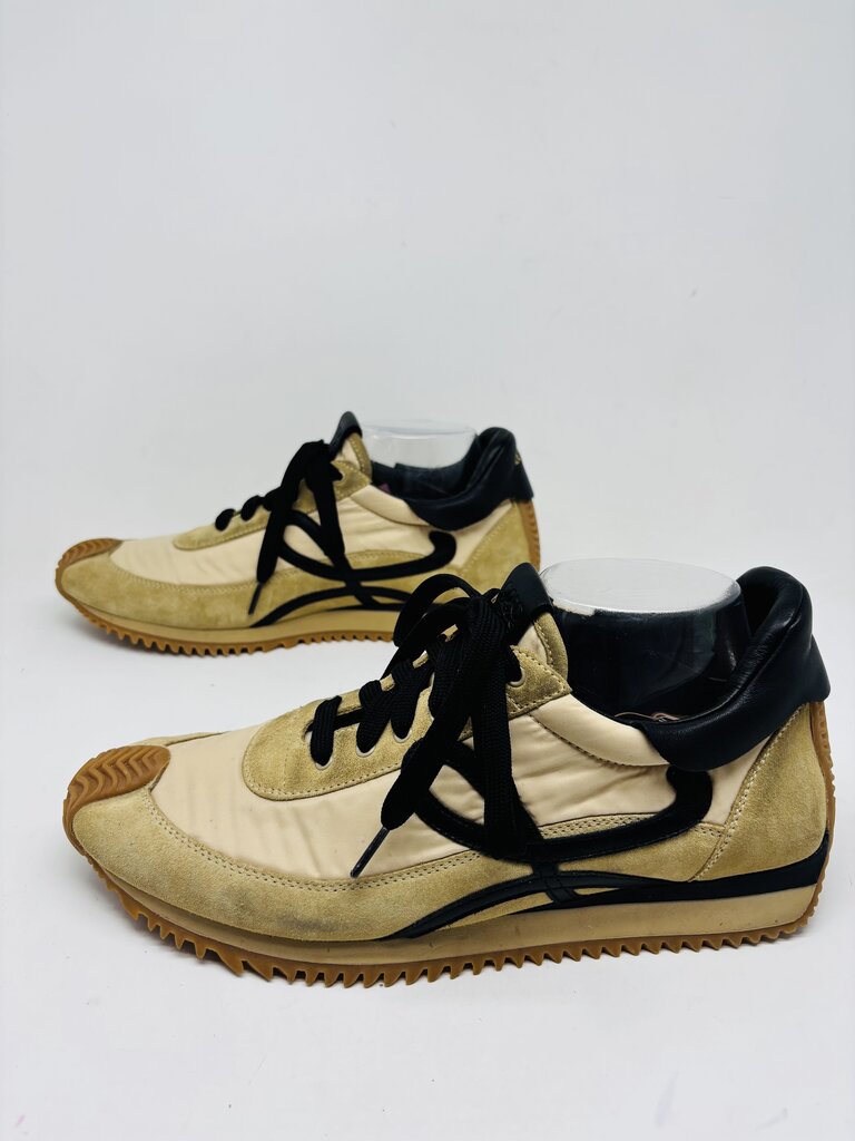 Loewe Sneakers Tan 10
