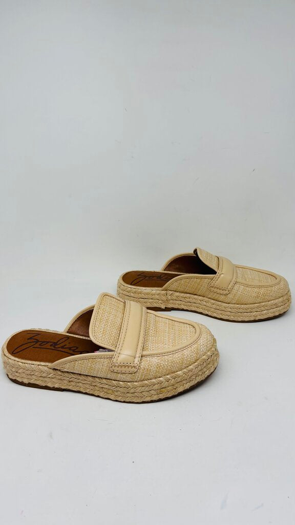 Zodiac Mules Beige 9.5