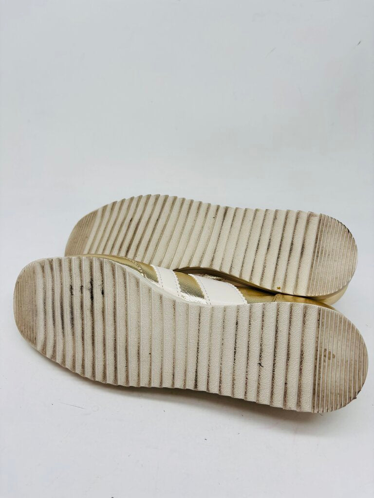 Madden Girl Sneakers Gold 6