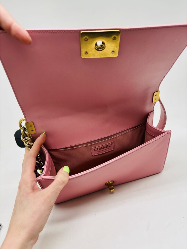 Chanel LUXURY HANDBAGS Pink