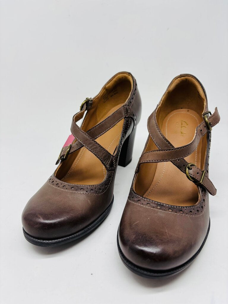 Clarks Heels Brown 6.5