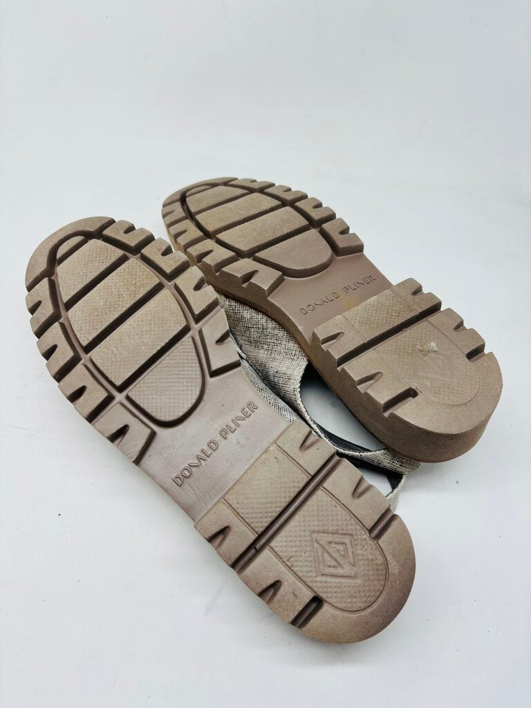 Donald J. Pliner Loafers Silver 9